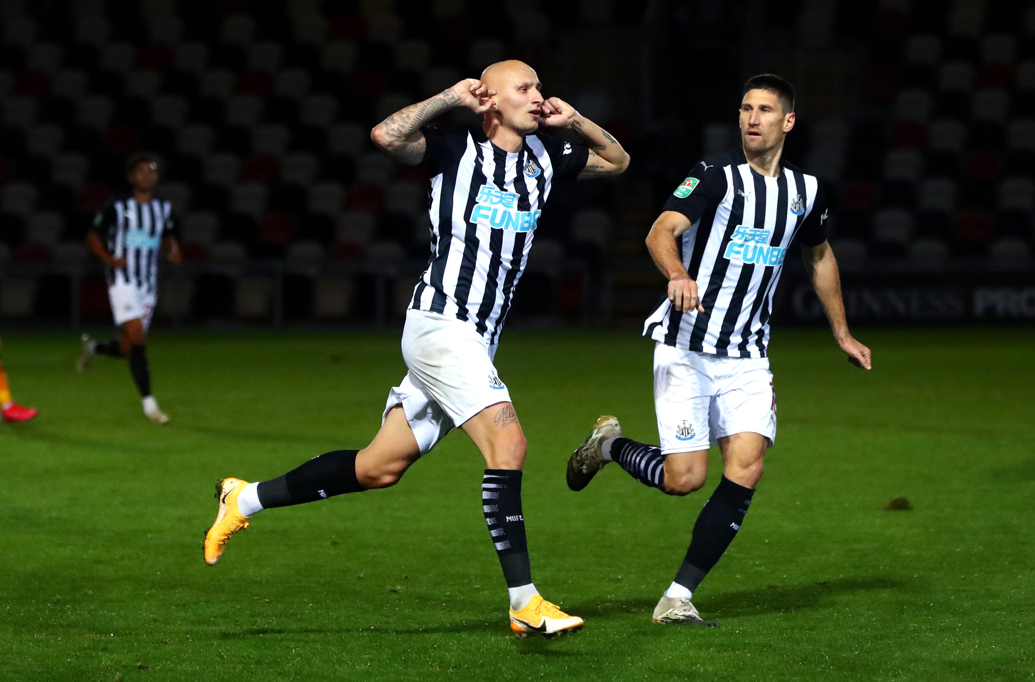 newcastle-survive-shootout-scare-against-newport-to-reach-carabao-cup-quarterfinals