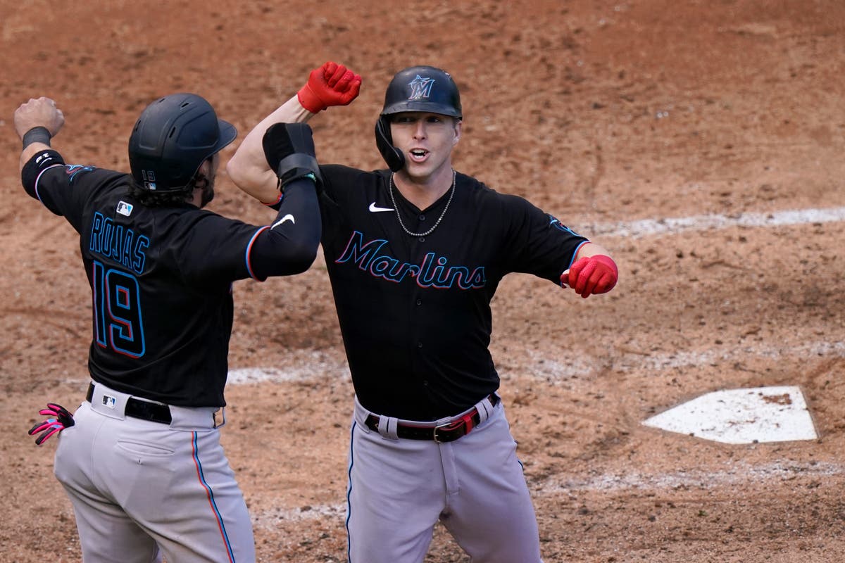 Dickerson homers as Marlins beat Cubs 5-1 in playoff opener Yu Darvish ...