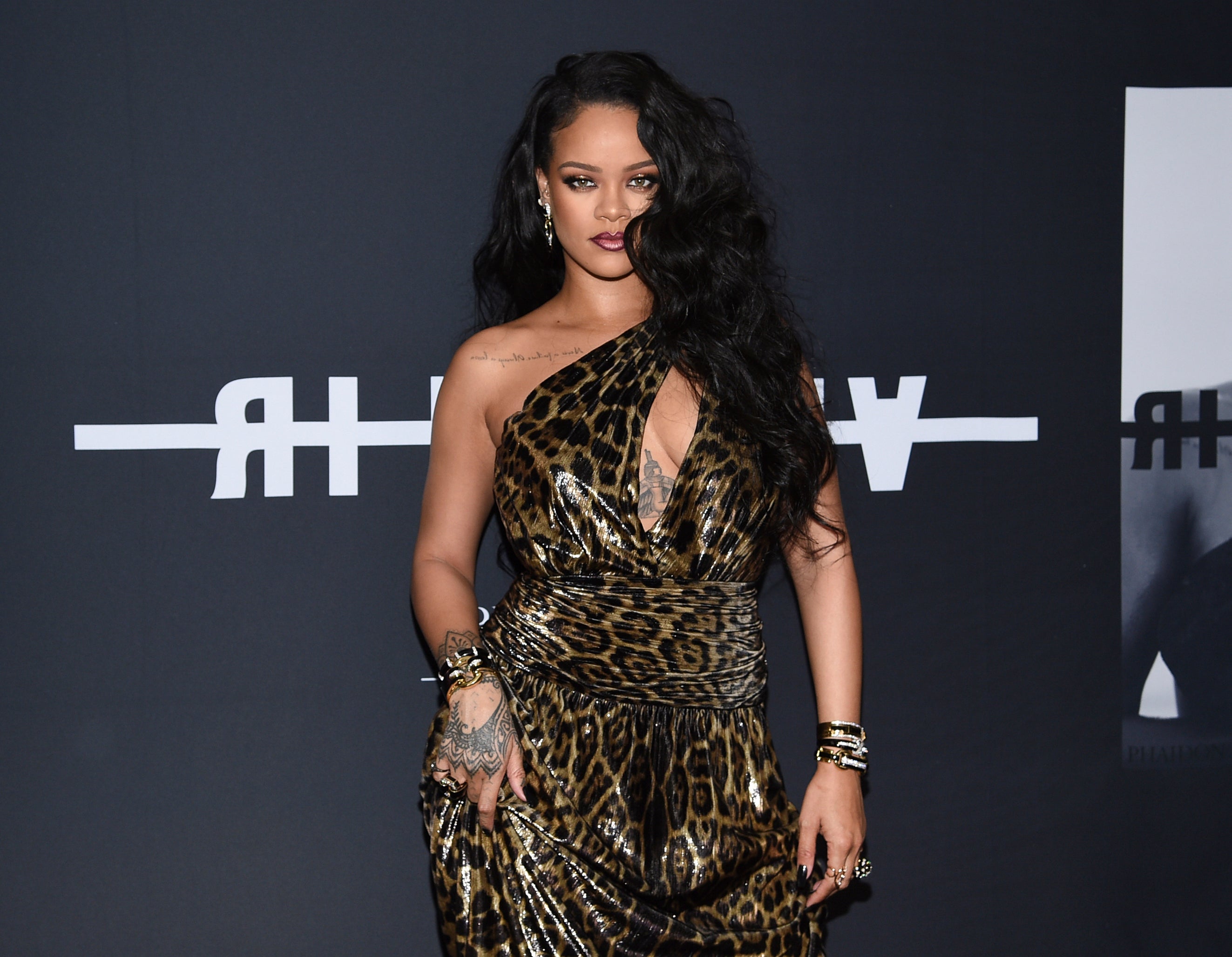 Rihanna se engaja contra o aquecimento global e doa mais de R$ 80