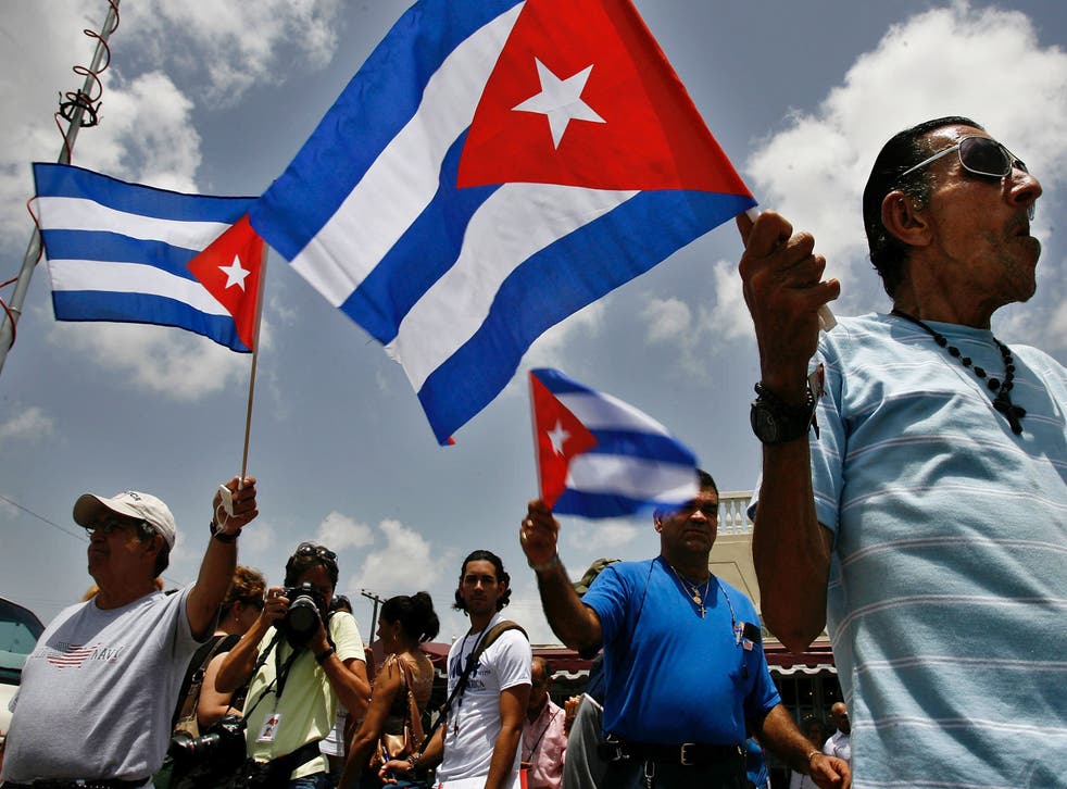 Cubanos de Miami apoyan a Trump, revela encuesta Independent en
