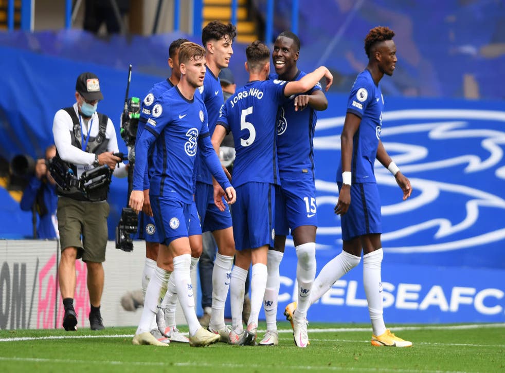 Jorginho anotó en dos ocasiones en la goleada de 4-0 de Chelsea
