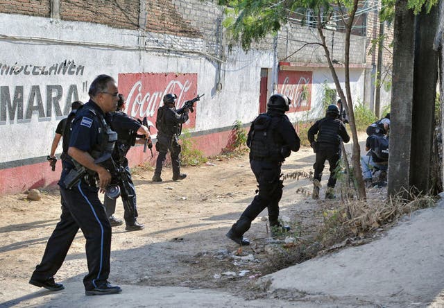 Otros siete uniformados fueron lesionados en el enfrentamiento