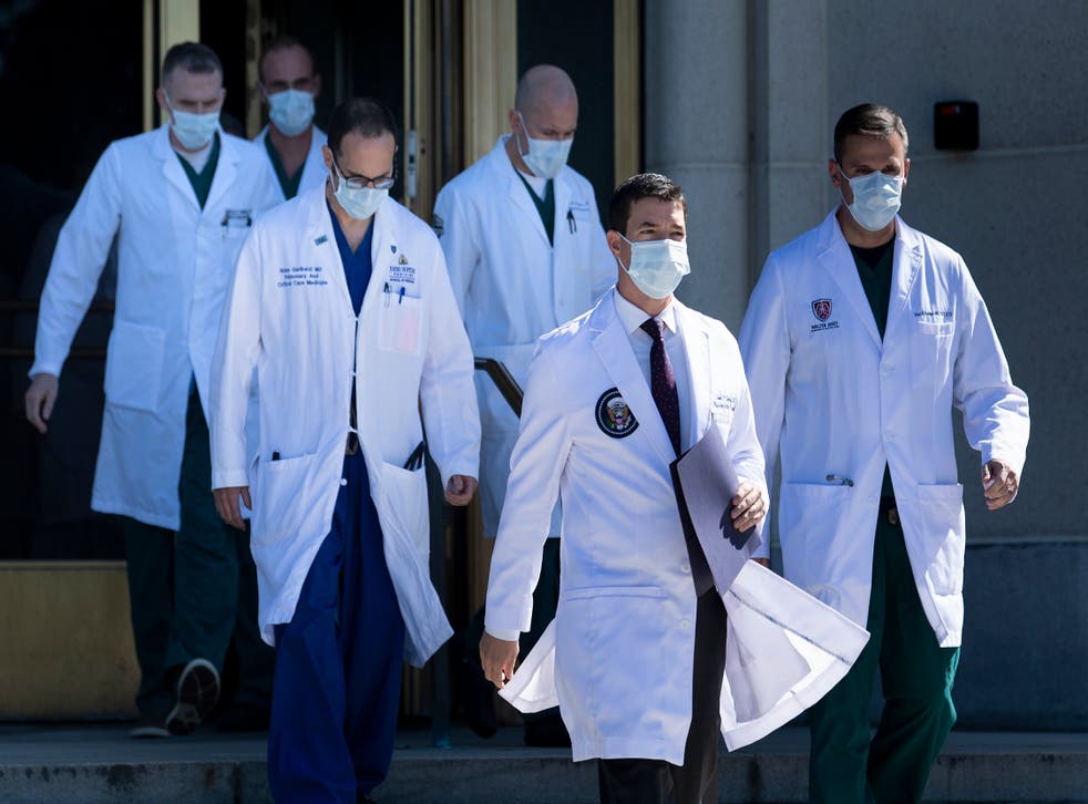 Los médicos del presidente han causado revuelo por sus contradictorias declaraciones sobre su salud.