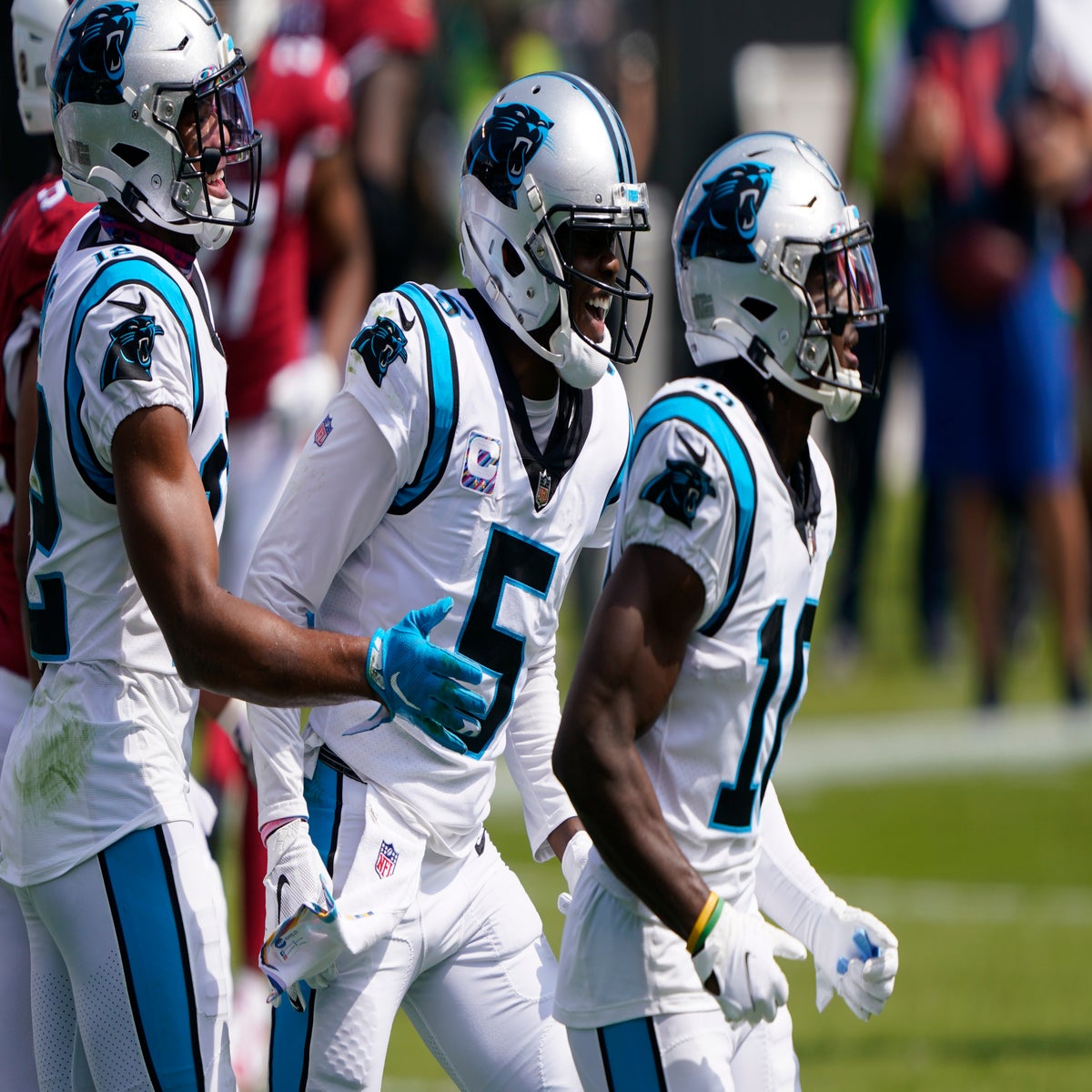 NFL world reacts to Panthers' devastating injury news