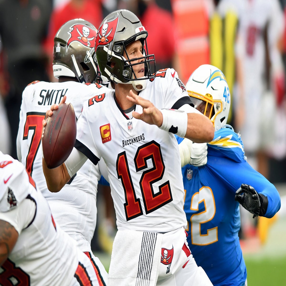 Tom Brady leads Tampa Bay Buccaneers to 38-31 win over LA Chargers