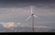 UK cutting carbon from power grid ‘twice as fast as other economies’