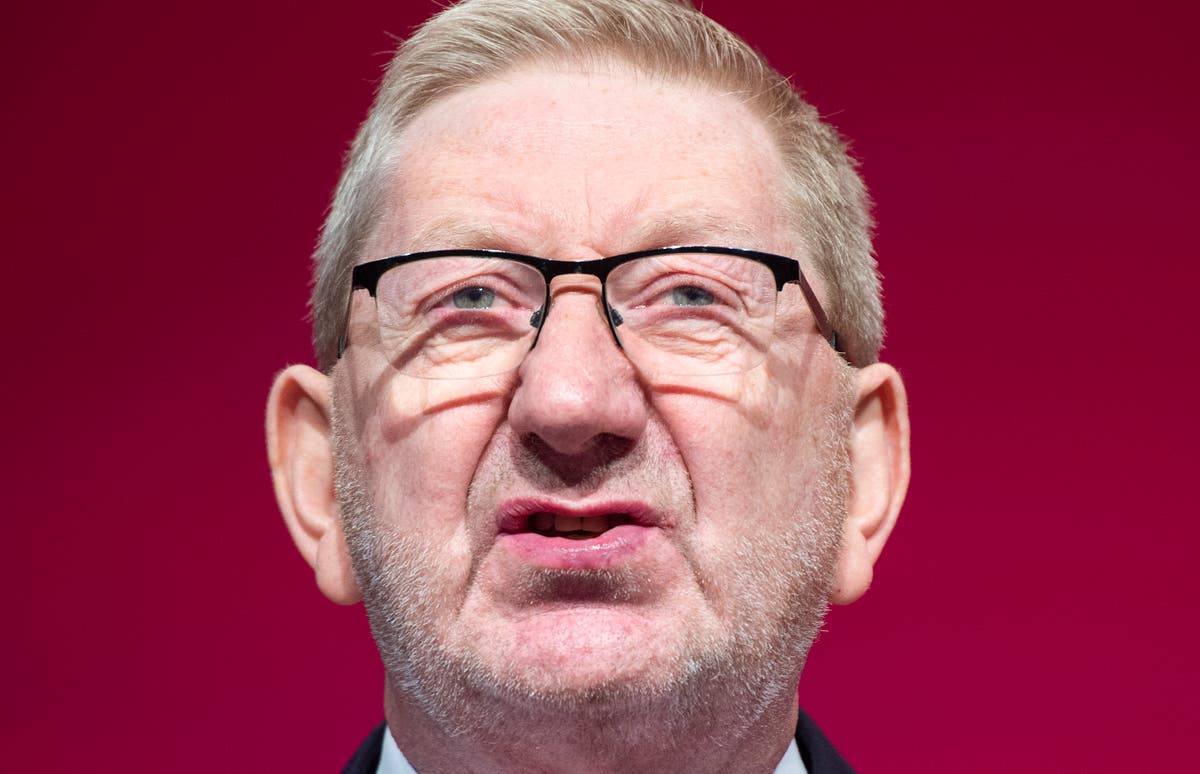 Brexit: Labour should vote for an EU trade deal, says union boss Len McCluskey