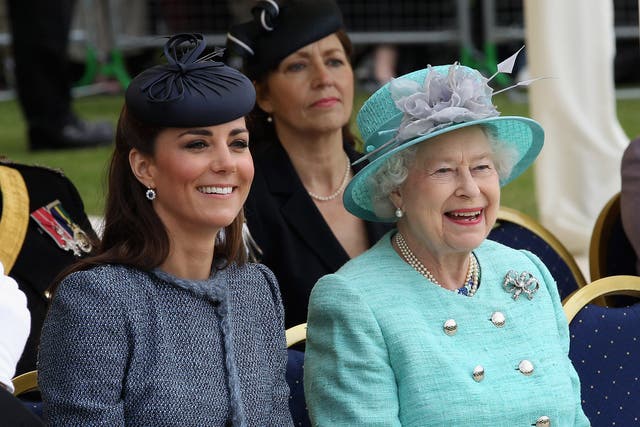 <p> Catherine, Duchess of Cambridge and Queen Elizabeth II visit Vernon Park in Nottingham on 13 June 2012</p>