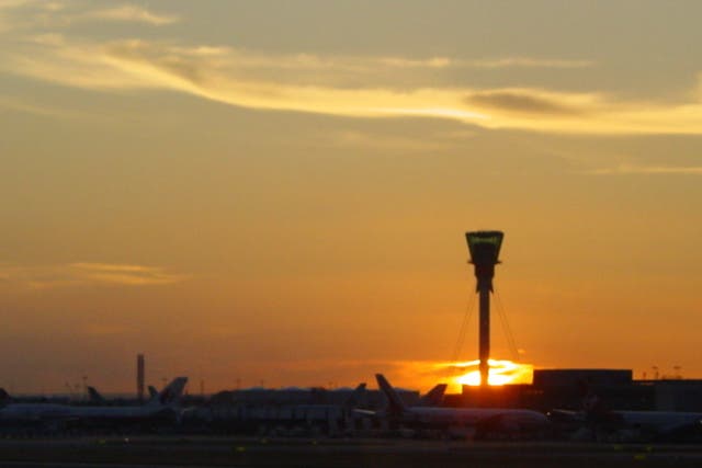 Zona tranquila: el aeropuerto de Heathrow maneja solo una fracción del tráfico habitual