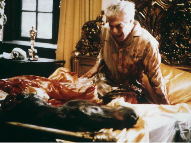 Coppola used a real horse head, delivered from the slaughterhouse of a dog-food factory