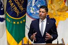 Trump administration turns to immigration as vote nears