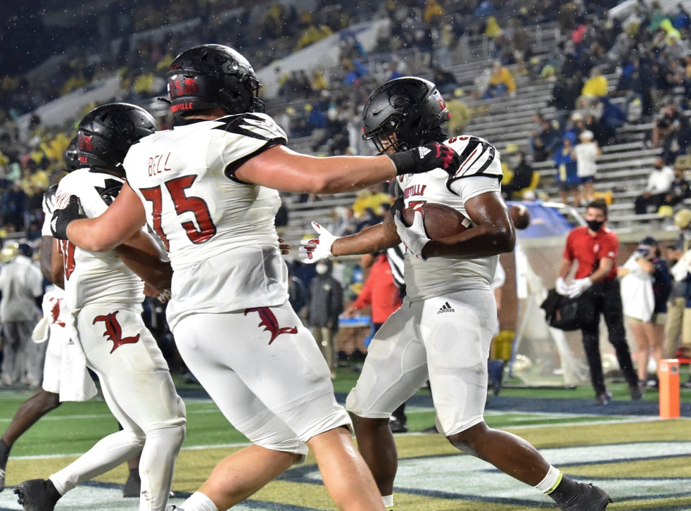 Sims powers Tech past fumbleprone Louisville, 4627 Atlanta