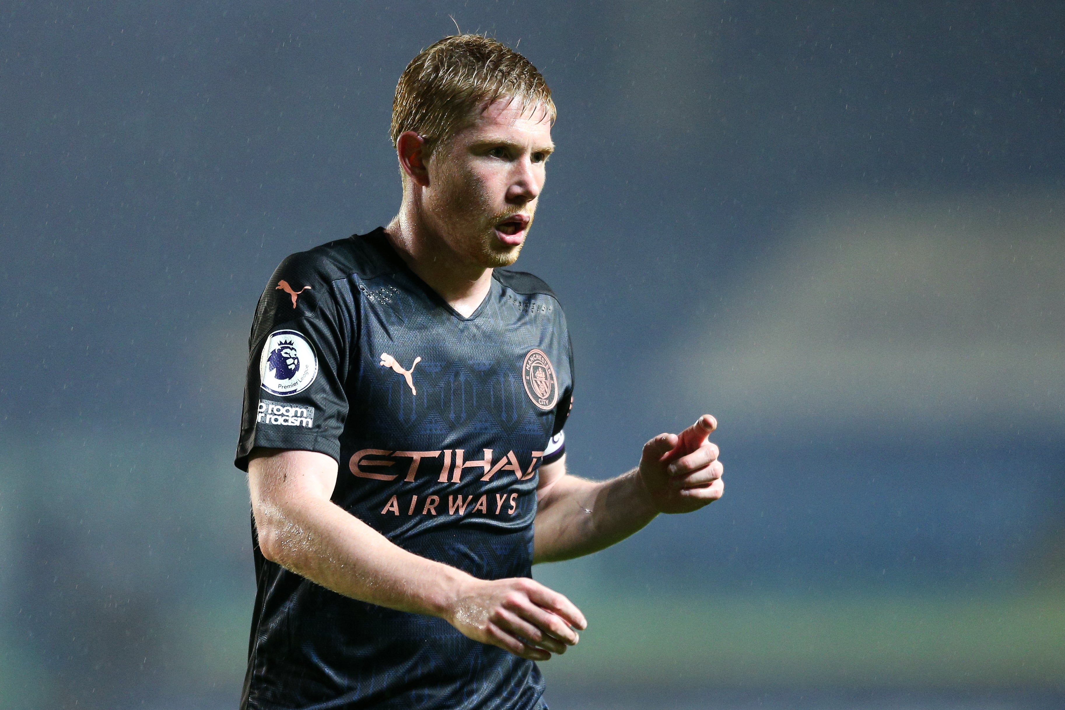Kevin De Bruyne is keen to discuss a new contract extension with Manchester City