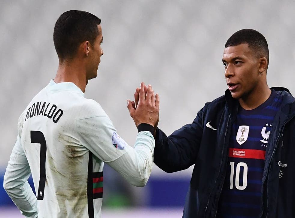 Dos de los mejores delanteros fueron prácticamente controlados en el Estadio de Francia.