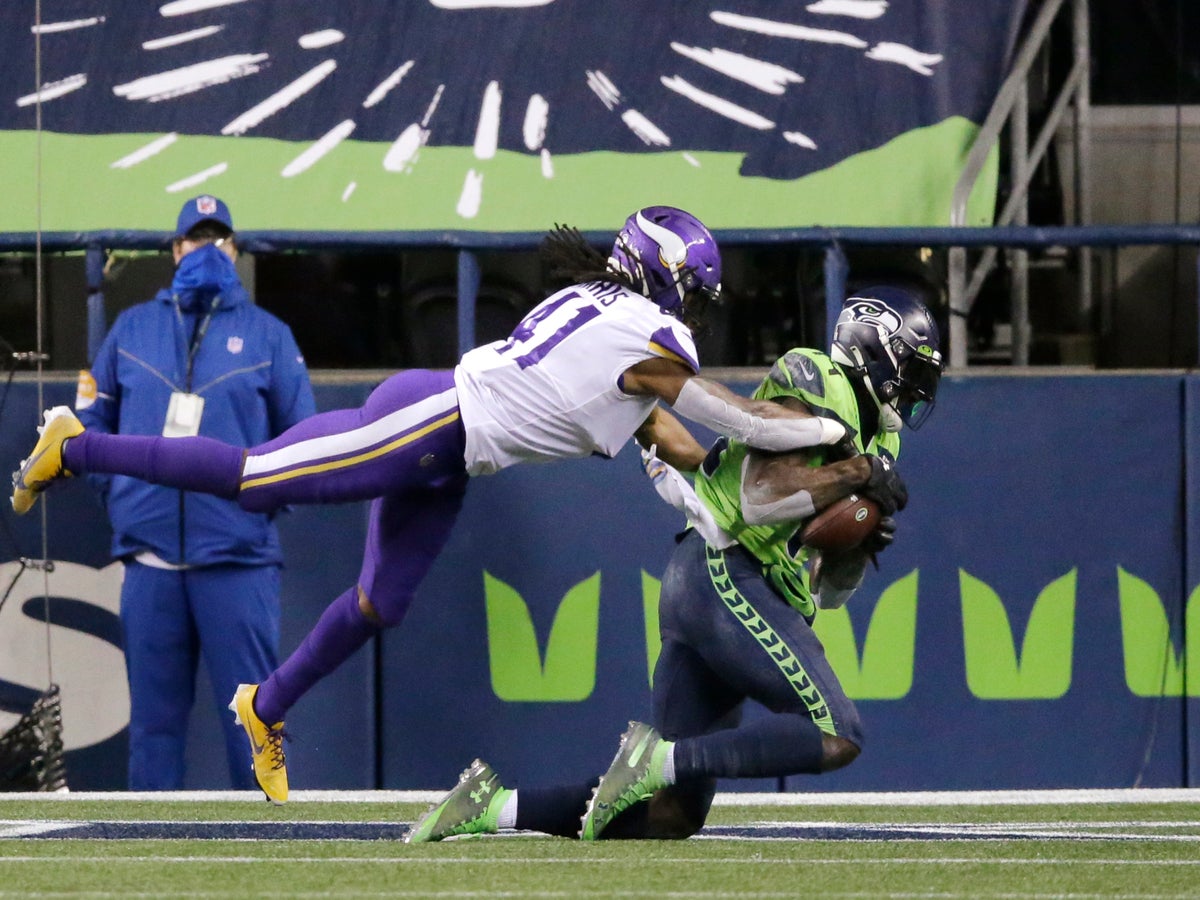 Late Wilson magic gives Seahawks 27-26 win over Vikings Magic Russell  Wilson Seattle DK Metcalf AP