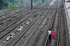 Mumbai power cut: Supply to tens of millions goes down as commuters are forced to walk on tracks