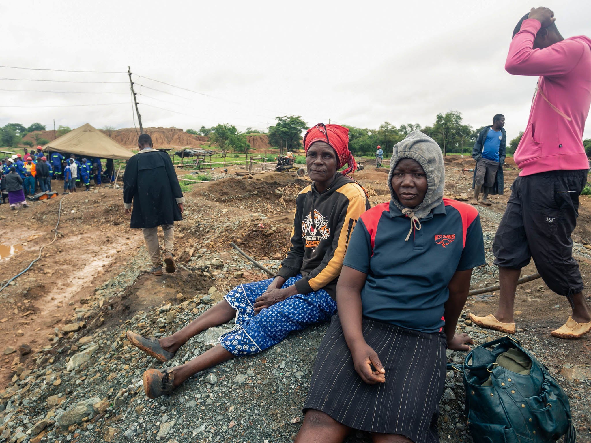Coronavirus pandemic spurs illegal gold rush in Zimbabwe mountains ...