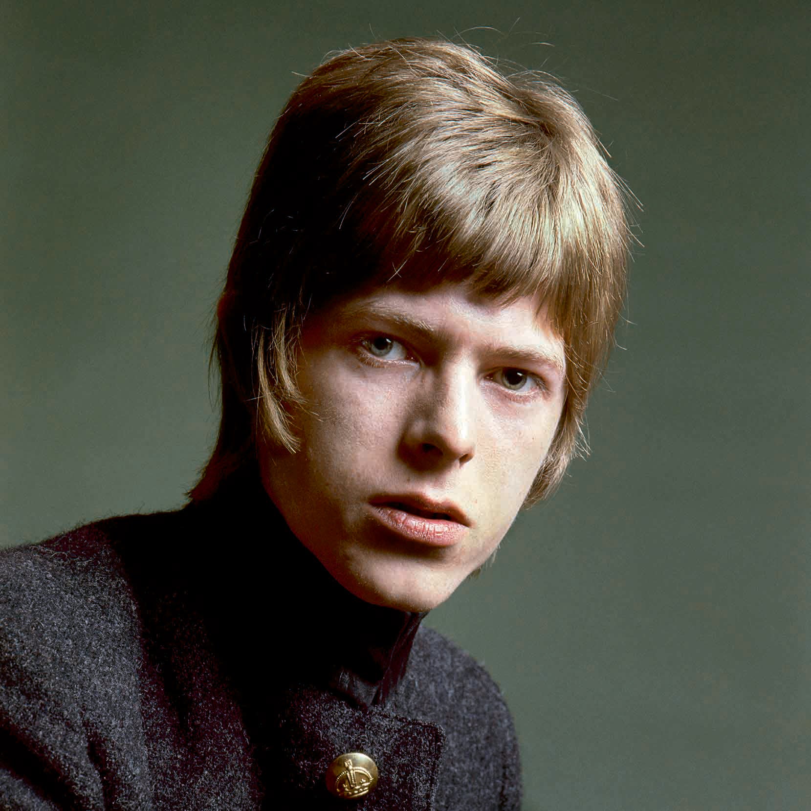 Heroes | Donald strikes a David Bowie pose, Berlin 1980 | davidharding |  Flickr