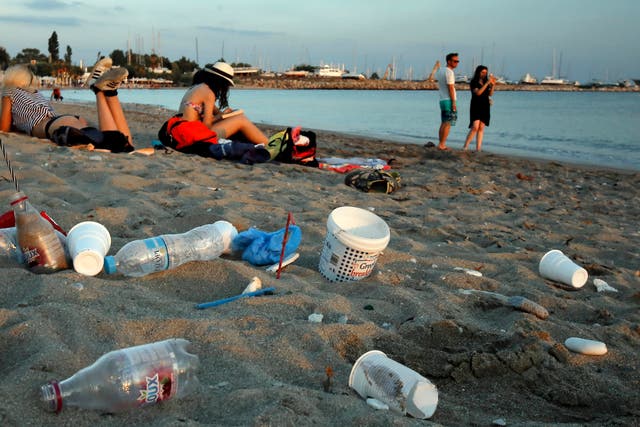 More than 11 million tonnes of plastic are discarded in the sea each year, the report says
