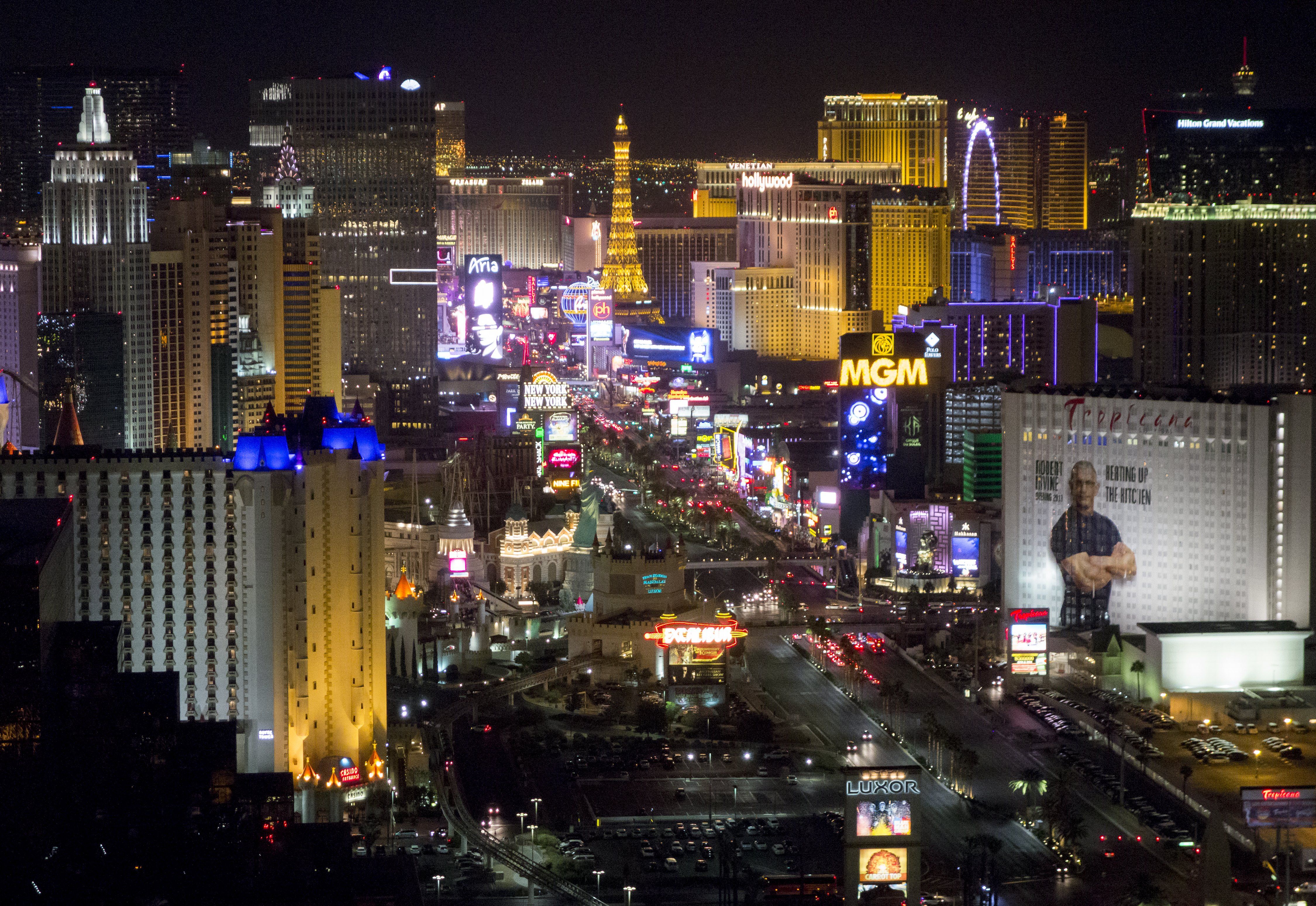 Las Vegas police blame spike in crime on cheap hotel deals amid pandemic | The Independent