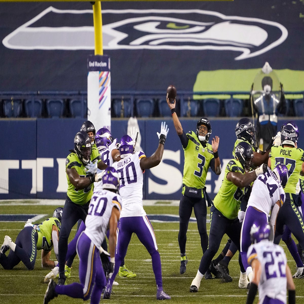 Seahawks gain top spot in AP Pro32 poll poll AP Seattle Seahawks team poll