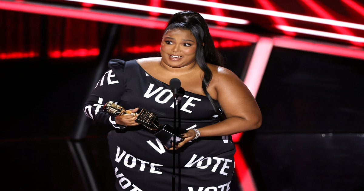 Lizzo's Vote Dress at Billboard Music Awards 2020: Photos