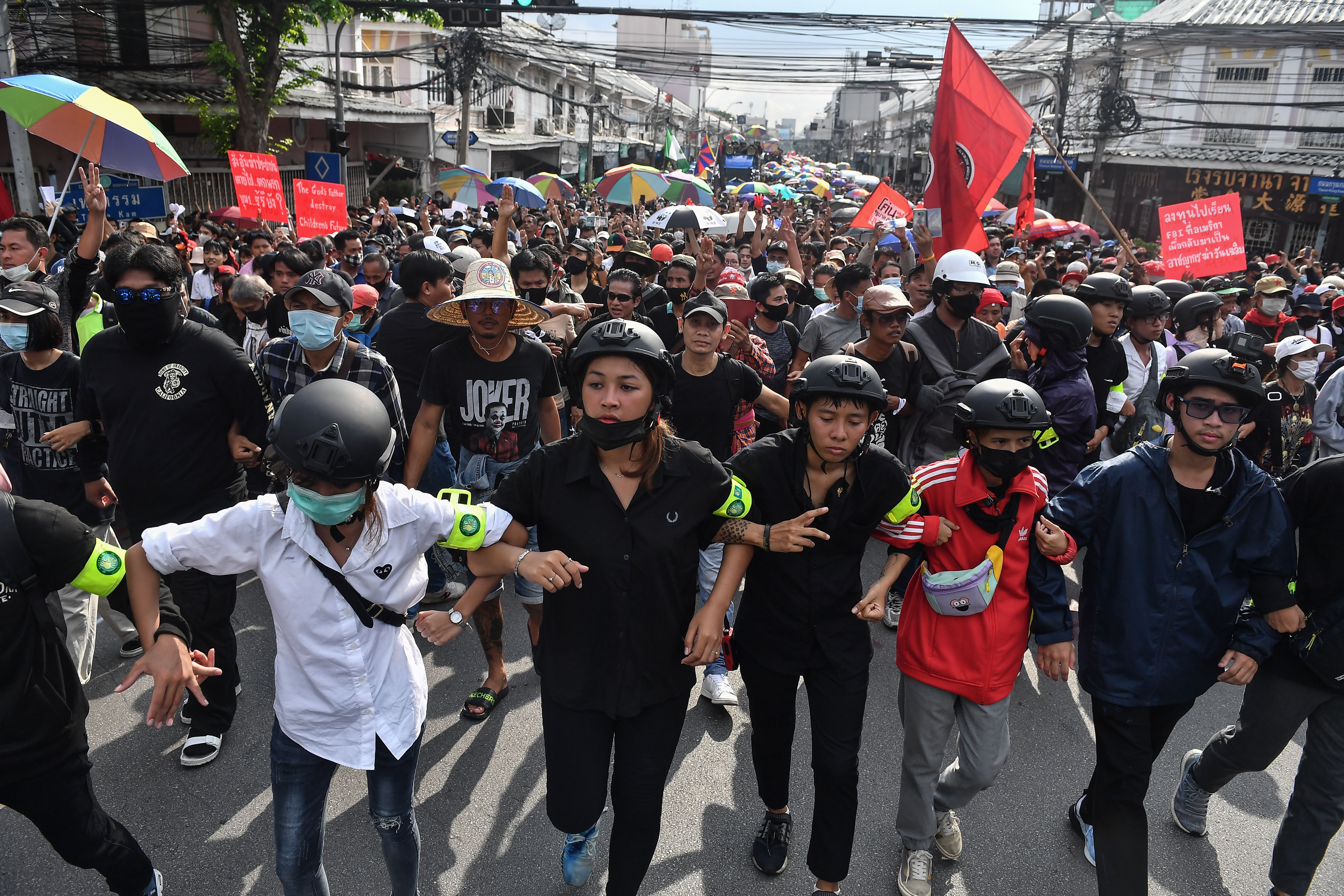 Tailandia Declara Emergencia Tras Protesta Sin Precedentes Hacia La ...