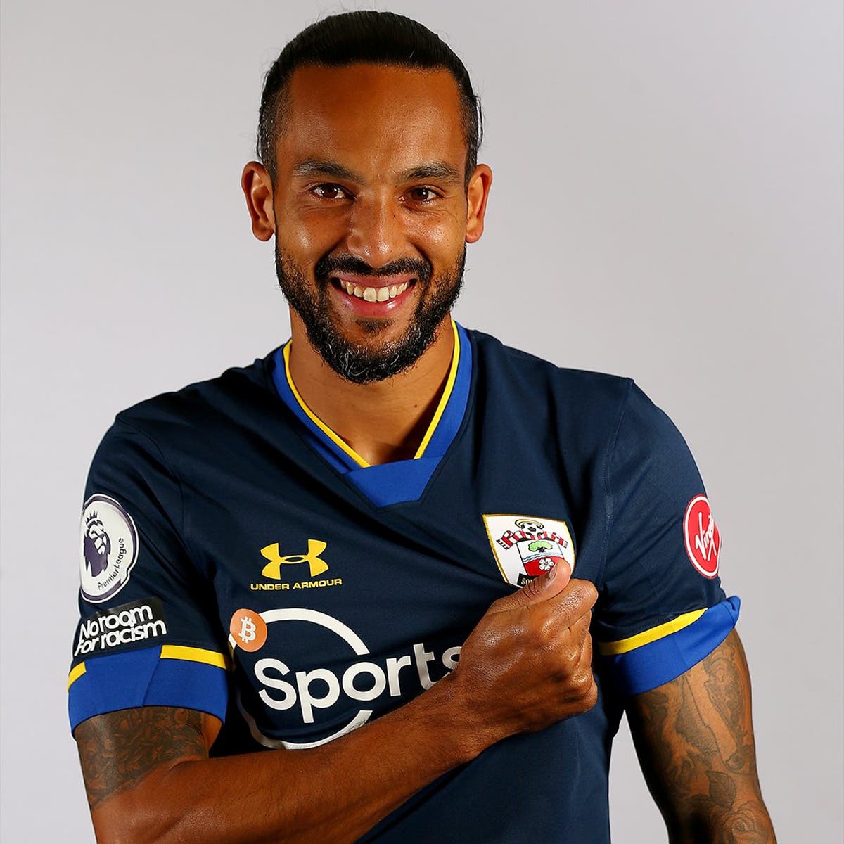 Theo Walcott se prepara para su segundo debut en Southampton contra el