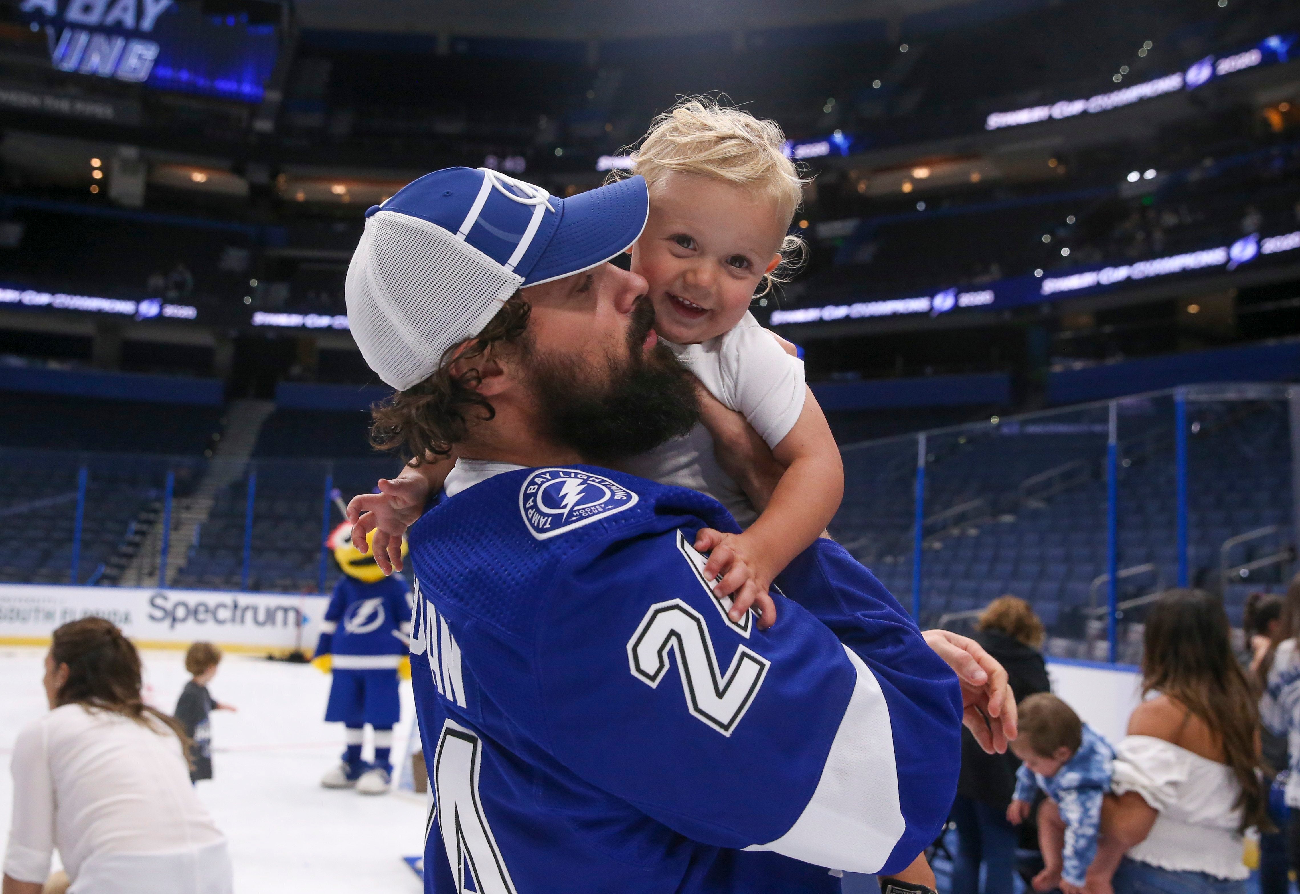 Pat Maroon Brings Stanley Cup Grit to Lightning