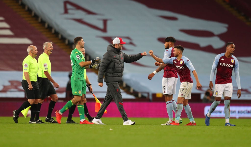 Tras el colapso del Proyecto Big Picture, los clubes de la Premier League acordaron una estructura de subvenciones y préstamos para subsidiar a los clubes de la Liga Uno y la Liga Dos en dificultades