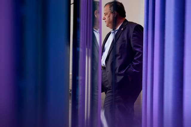 Brote de virus Trump Christie