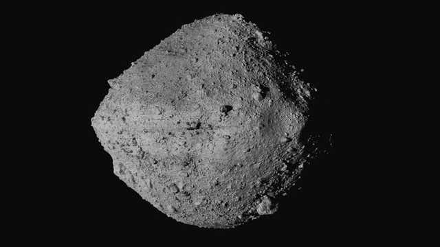 El asteroide Bennu, fotografiado desde la sonda Osiris-Rex.  (NASA/Goddard/University of Arizona/CSA/York/MDA vía AP)