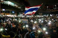 Thailand police crack down on media over protest coverage