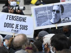 France 'could expel 200 suspected extremists' after teacher beheading