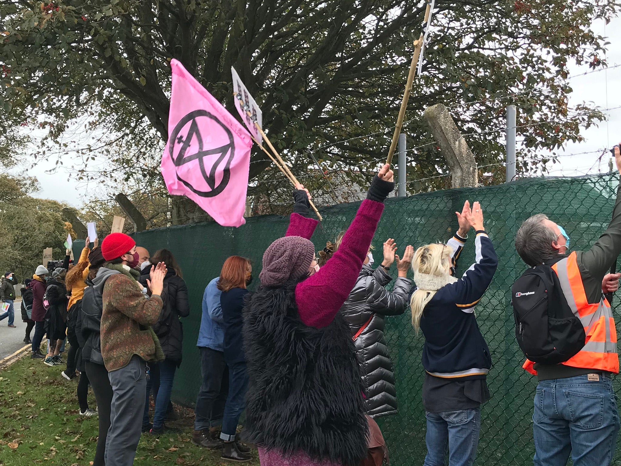 Asylum Seekers Welcomed To Uk Barracks By Crowd Of Locals Singing ‘you Ve Got A Friend In Me