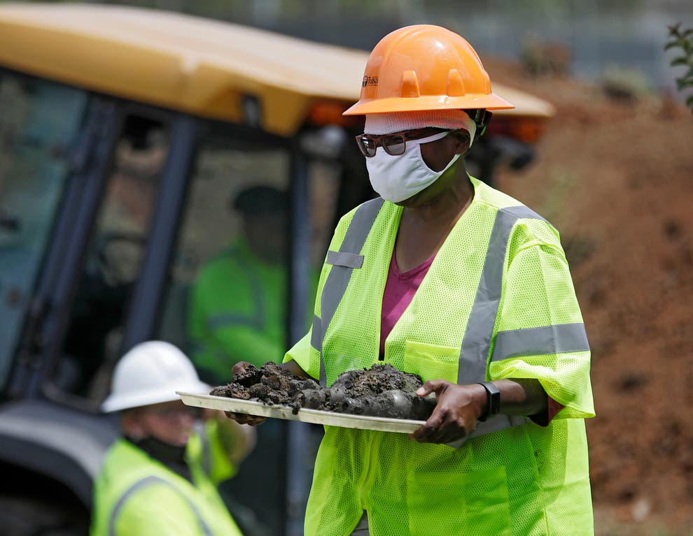 Excavation resumes for victims of 1921 Tulsa race massacre ...