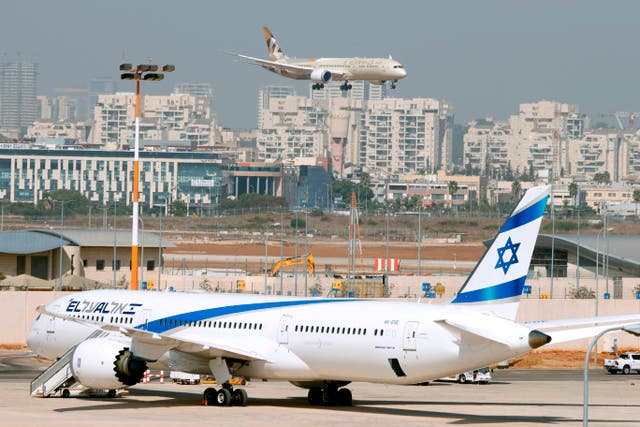 An Etihad Airways plane carrying a UAE delegation on its first official visit to Israel