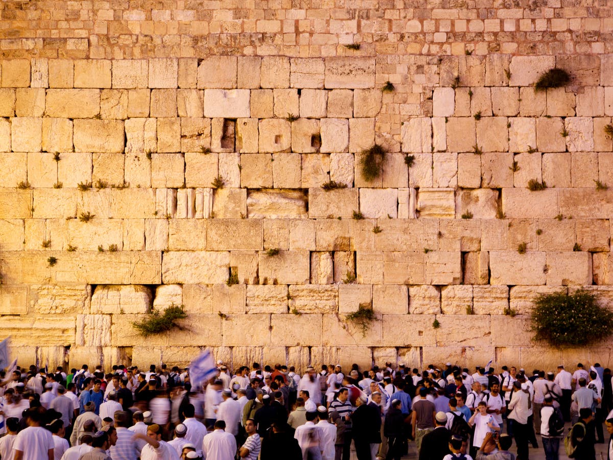 wishing wall jerusalem