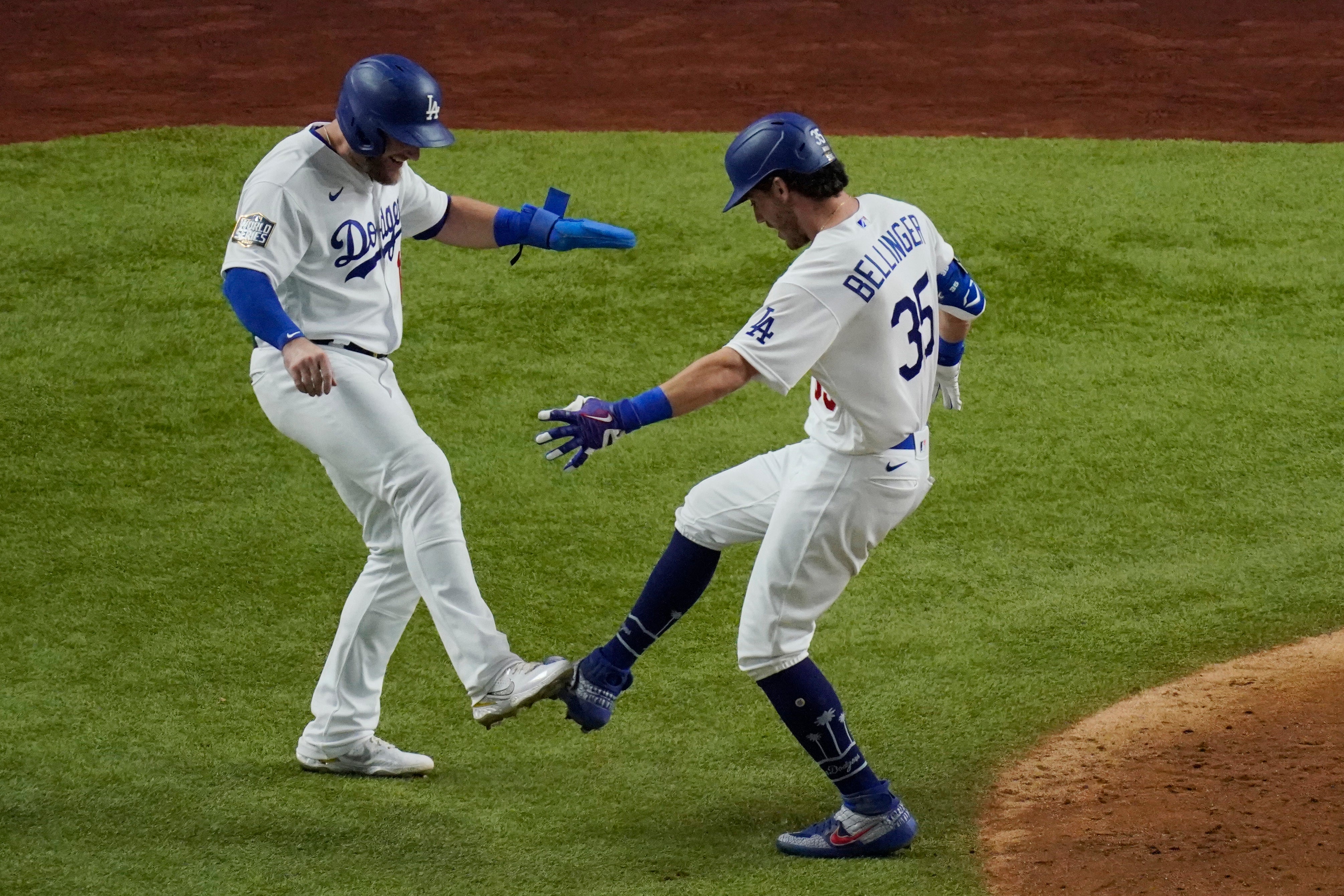 Dodgers' Cody Bellinger wisely switches up celebration after Game 1 home  run