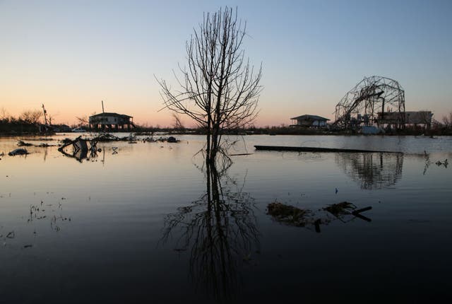 Su mayor aproximación a la isla estaba pronosticada para el jueves por la noche y existe el riesgo de un impacto directo