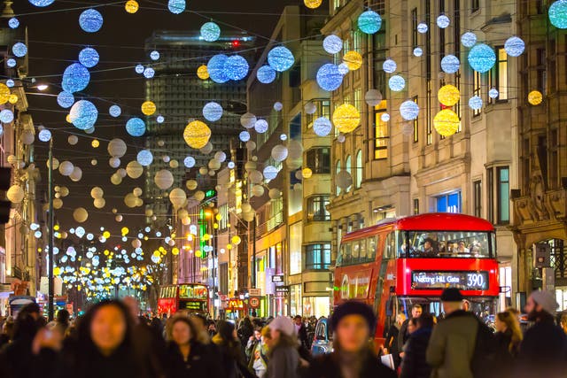 <p>Luces de Navidad en Oxford Street antes de la pandemia.</p>