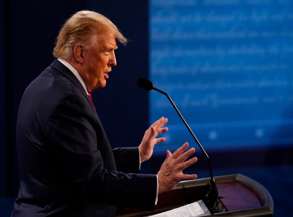 El Presidente Donald Trump durante el segundo y último debate presidencial en la Universidad Belmont en Nashville, Tennessee.