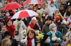 Belarus: Protesters keep up push for president's resignation