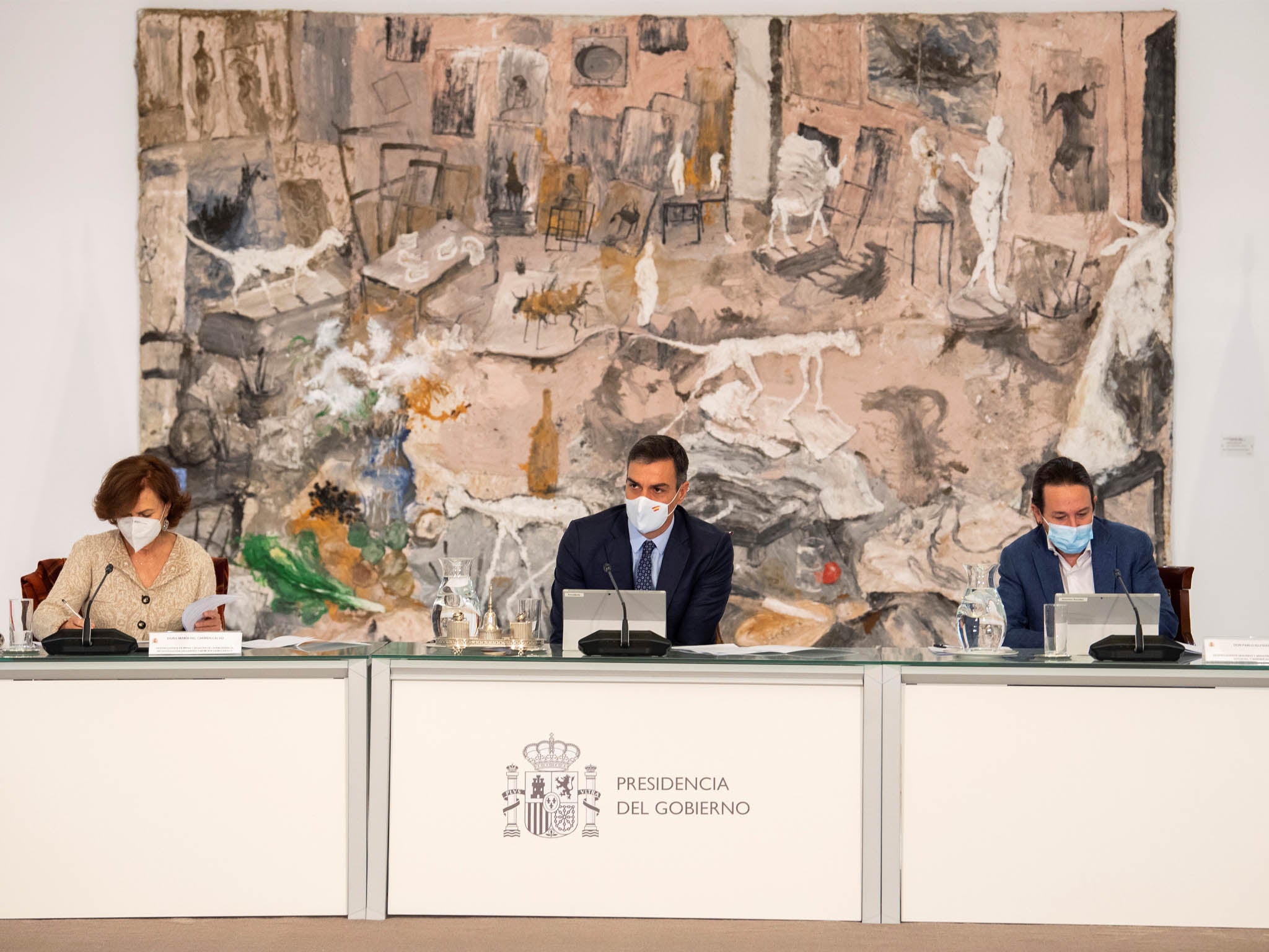 Pedro Sanchez chairs a cabinet meeting on 25 October to study the terms of a royal decree for the declaration of a new emergency state amid coronavirus outbreak