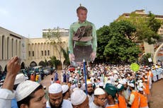 Bangladeshi Muslims rally against France over Muhammad cartoons