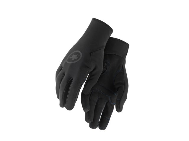 Keep a wintery chill and ice cold winds off your hands with this pair of gloves