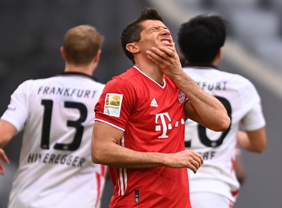Lewandowski reveló que ha sido amedrentado por Kucharsk por una supuesta deuda que mantiene con él