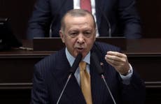 Turkey threatens new military operation into Syria