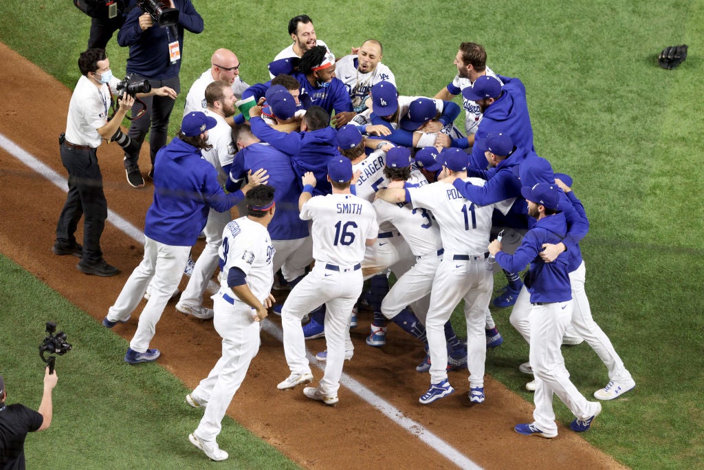 Los Dodgers De Los Ángeles Ganan El Título De La Serie Mundial Al ...