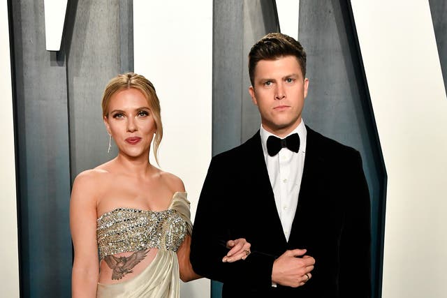 Scarlett Johansson and Colin Jost attend the 2020 Vanity Fair Oscar Party on 9 February 2020 in Beverly Hills, California